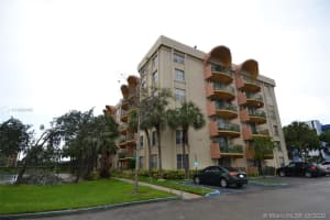 9360 Fontainebleau Blvd, Miami, FL 33172, Sold 07/24/20