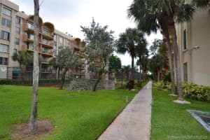 9360 Fontainebleau Blvd, Miami, FL 33172, Sold 07/24/20