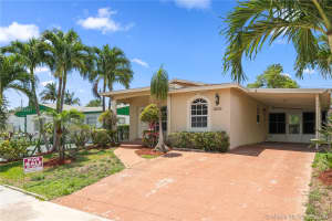 1079 W 26th St, West Palm Beach, FL 33404, Sold 05/01/21
