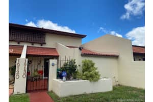 19130 NW 64th Ct, Hialeah, FL 33015, Sold 10/06/20