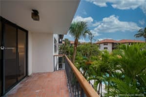 101 Ocean Ln Dr, Key Biscayne, FL 33149, Sold 12/28/20