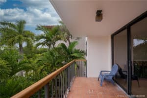 101 Ocean Ln Dr, Key Biscayne, FL 33149, Sold 12/28/20