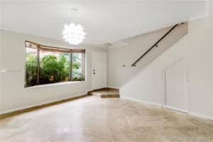 10137 SW 77th Ct, Miami, FL 33156, Sold 08/17/20
