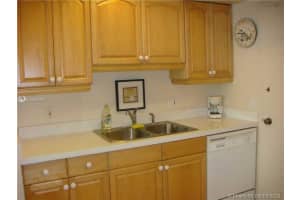 3505 S Ocean Dr, Hollywood, FL 33019, Sold 05/14/21