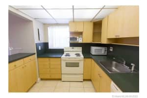 9170 Fontainebleau Blvd, Miami, FL 33172, Sold 06/26/20