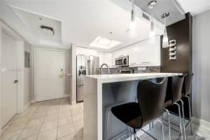 2951 S Bayshore Dr, Miami, FL 33133, Sold 07/31/20