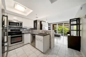 2951 S Bayshore Dr, Miami, FL 33133, Sold 07/31/20