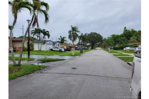 2111 NW 93rd Ave, Pembroke Pines, FL 33024, Sold 07/06/20