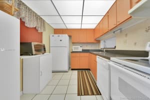 8015 SW 107th Ave, Miami, FL 33173, Sold 11/02/20