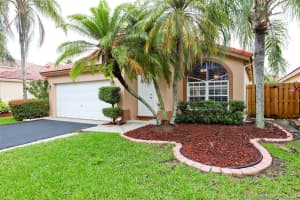 10 Gables Blvd, Weston, FL 33326, Sold 07/27/20