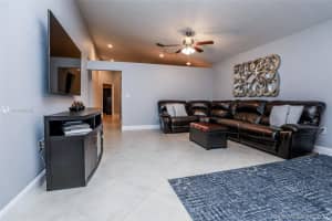 10 Gables Blvd, Weston, FL 33326, Sold 07/27/20