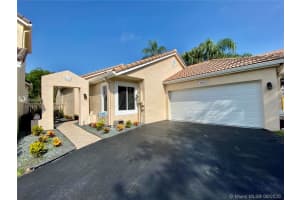 10181 NW 4th St, Plantation, FL 33324, Sold 07/17/20