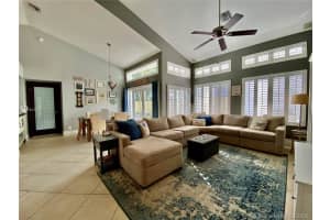 10181 NW 4th St, Plantation, FL 33324, Sold 07/17/20