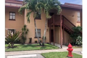 2305 Lakeview Dr W, Royal Palm Beach, FL 33411, Sold 08/17/20