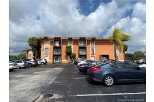 9423 SW 76th St APT W32, Miami, FL 33173, Sold 09/16/20