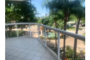3610 Yacht Club Dr, Aventura, FL 33180, Sold 08/05/20