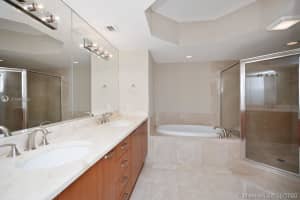 3201 NE 183rd St, Aventura, FL 33160, Sold 09/03/21