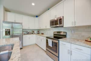 6975 Halton Park Ln, Coconut Creek, FL 33073, Sold 08/14/20