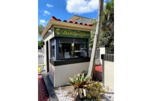 6890 N Kendall Dr APT B401, Pinecrest, FL 33156, Sold 06/30/20