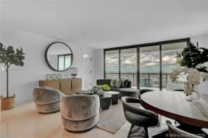 100 E Las Olas Blvd #2401, Fort Lauderdale, FL 33301, Sold 09/25/20