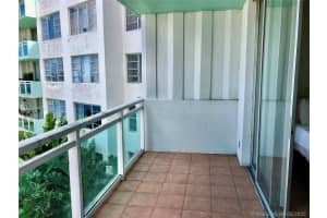 3301 NE 5th Ave, Miami, FL 33137, Sold 08/24/20