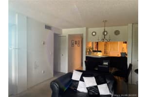 19701 SW 114th Ave, Miami, FL 33157, Sold 04/16/21