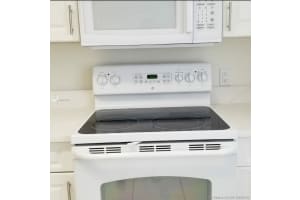 9610 NW 2nd St, Pembroke Pines, FL 33024, Sold 09/15/20