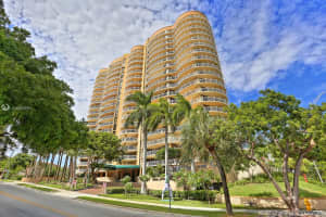 2843 S Bayshore Dr, Miami, FL 33133, Sold 03/08/22