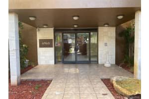 6960 Miami Gardens Dr, Hialeah, FL 33015, Sold 09/29/20