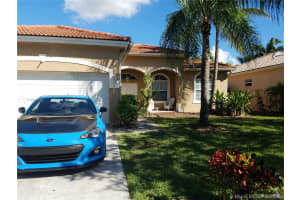 615 SE 28th Ln, Homestead, FL 33033, Sold 09/17/20