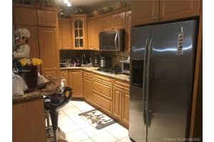 1280 W 54th St #316b, Hialeah, FL 33012, Sold 10/05/20