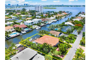 2035 NE 120th Rd, North Miami, FL 33181, Sold 08/27/20