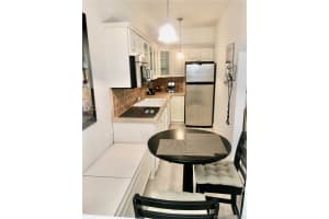 934 Michigan Ave, Miami Beach, FL 33139, Sold 10/20/20