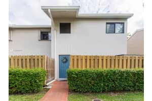 5160 S University Dr, Davie, FL 33328, Sold 08/27/20