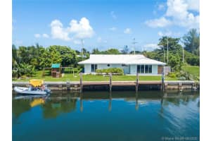 2152 NE 122nd Rd, North Miami, FL 33181, Sold 09/14/20