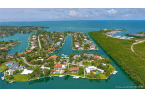9360 Gallardo St, Coral Gables, FL 33156, Sold 04/23/21