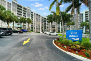 200 Leslie Dr, Hallandale Beach, FL 33009, Sold 08/06/20