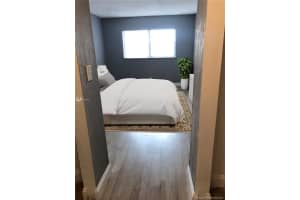 2775 Taft St, Hollywood, FL 33020, Sold 11/06/20