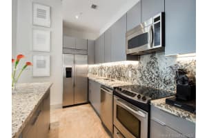 2001 Meridian Ave, Miami Beach, FL 33139, Sold 02/17/21