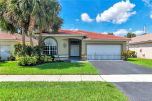 38 Gables Blvd, Weston, FL 33326, Sold 07/31/20