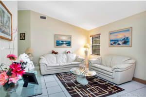 38 Gables Blvd, Weston, FL 33326, Sold 07/31/20
