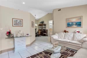 38 Gables Blvd, Weston, FL 33326, Sold 07/31/20