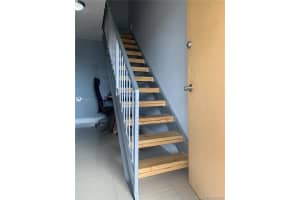 8897 Fontainebleau Blvd, Miami, FL 33172, Sold 09/09/20