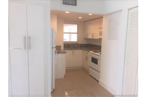 8840 Fontainebleau Blvd, Miami, FL 33172, Sold 08/28/20