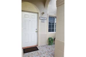 17360 NW 69th Ct, Hialeah, FL 33015, Sold 10/13/20