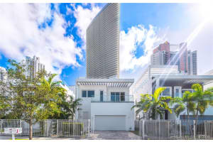 18985 Atlantic Blvd, Sunny Isles Beach, FL 33160, Sold 08/05/20