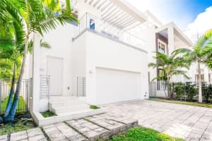18985 Atlantic Blvd, Sunny Isles Beach, FL 33160, Sold 08/05/20