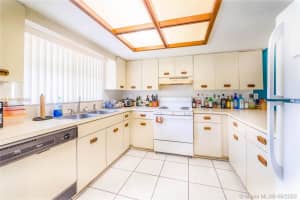 11081 NW 7th St, Miami, FL 33172, Sold 07/17/20