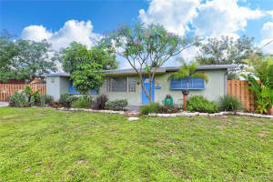 331 NW 38th St, Pompano Beach, FL 33064, Sold 08/07/20