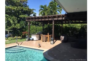21100 NE 25th Ct, Miami, FL 33180, Sold 08/24/20